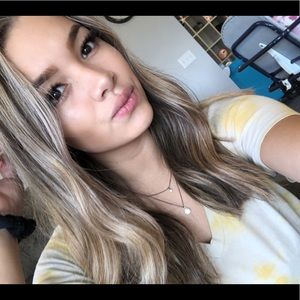 Meet your Posher, Serina